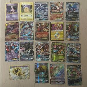Pokemon 19 Trading Cards